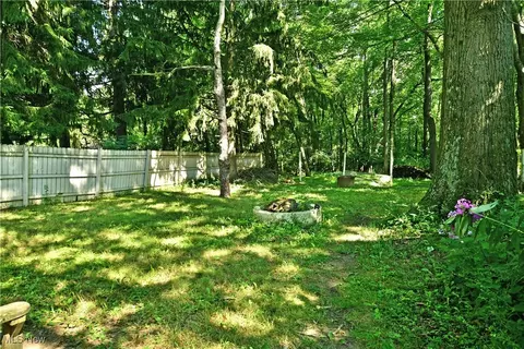 910 W 3rd St, Niles, OH 44446 photo 14