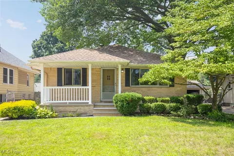 4232 W 211th St, Fairview Park, OH 44126