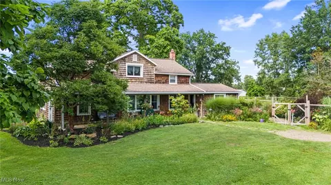3945 Columbia Rd, Medina, OH 44256