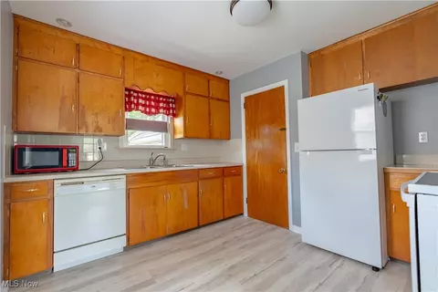 4741 12th St NW, Canton, OH 44708 photo 8
