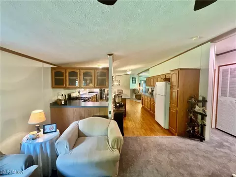 3264 Simpson Rd SE, Dennison, OH 44621 photo 8