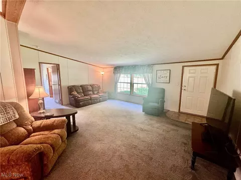 3264 Simpson Rd SE, Dennison, OH 44621 photo 4