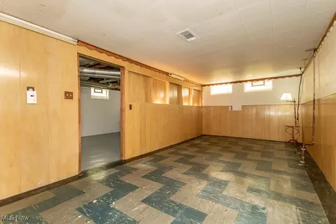 1709 Douglas Rd, Wickliffe, OH 44092 photo 6