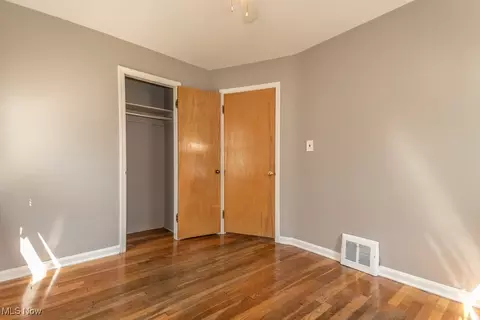 1709 Douglas Rd, Wickliffe, OH 44092 photo 13