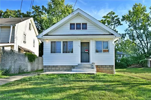 347 E Ravenwood Ave, Youngstown, OH 44507