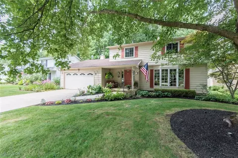 37451 Hunters Ridge Rd, Solon, OH 44139
