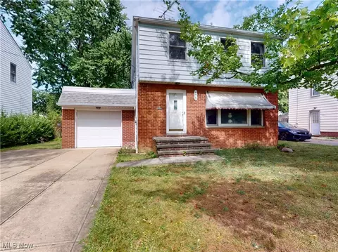 475 E 305th St, Willowick, OH 44095
