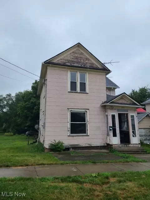244 N Park Ave, Alliance, OH 44601