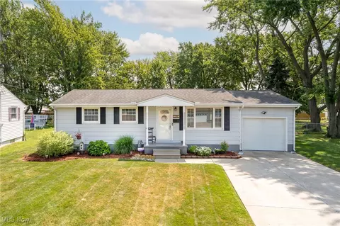 2801 Reeves Ave, Lorain, OH 44052