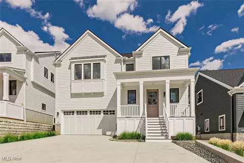 219 S Main St, Chagrin Falls, OH 44022