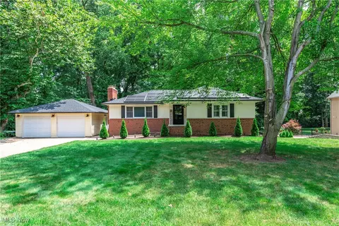 1035 N Quarry Rd, Amherst, OH 44001
