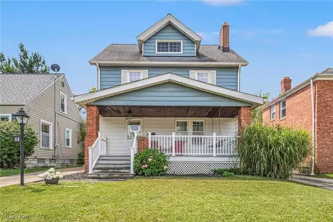 48 Gould Ave, Bedford, OH 44146