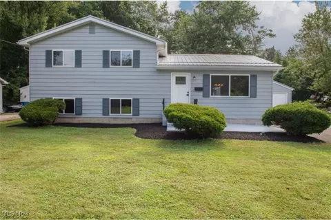 159 Lettie Ave, Campbell, OH 44405