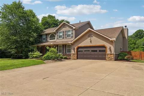 230 S Medina Line Rd, Copley, OH 44321