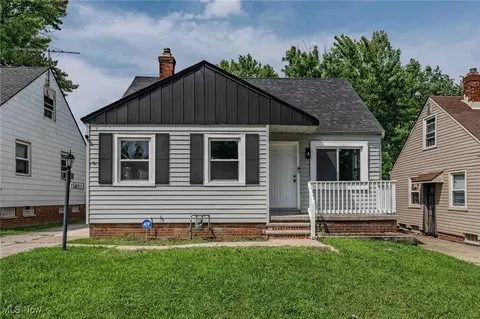 15803 Maplewood Ave, Maple Heights, OH 44137