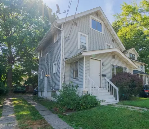 879 Hammel St, Akron, OH 44306