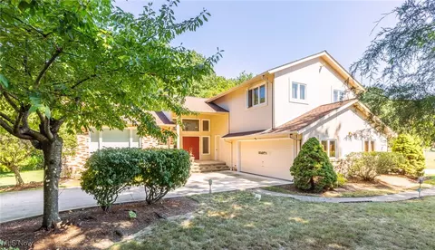 3443 Old Brainard Rd, Pepper Pike, OH 44124