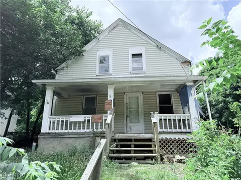 352 Talbot Ave, Akron, OH 44306