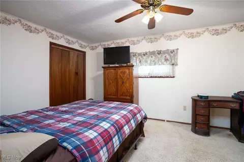 862 E Overton Dr, Akron, OH 44319 photo 38