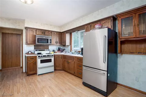 862 E Overton Dr, Akron, OH 44319 photo 35