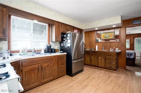 862 E Overton Dr, Akron, OH 44319 photo 36