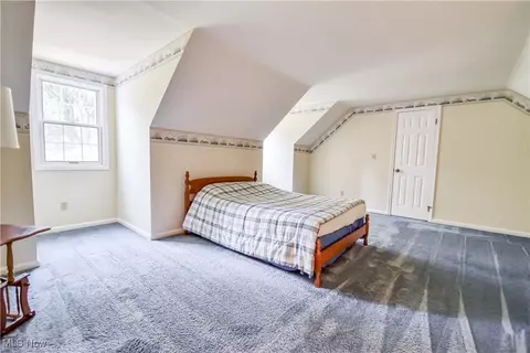 Bedroom - 2439 Beechersbrook Ln, Madison, OH 44057 photo 9 of 11