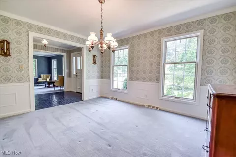 Dining - 2439 Beechersbrook Ln, Madison, OH 44057 photo 1 of 2