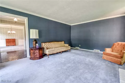 Living - 2439 Beechersbrook Ln, Madison, OH 44057 photo 2 of 6