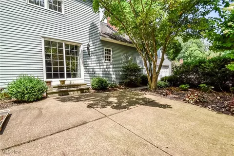 Exterior - 2439 Beechersbrook Ln, Madison, OH 44057 photo 8 of 10