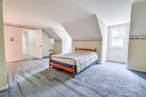 Bedroom - 2439 Beechersbrook Ln, Madison, OH 44057 photo 10 of 11