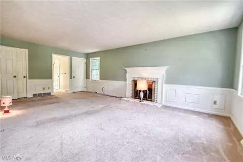 Living - 2439 Beechersbrook Ln, Madison, OH 44057 photo 6 of 6