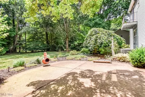 Exterior - 2439 Beechersbrook Ln, Madison, OH 44057 photo 6 of 10