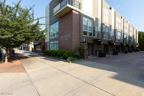 12581 Larchmere Blvd #1, Cleveland, OH 44120