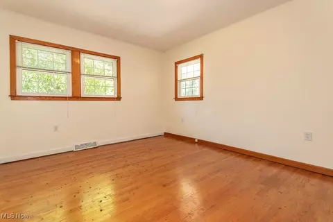 5018 Willoughcroft Rd, Willoughby, OH 44094 photo 13