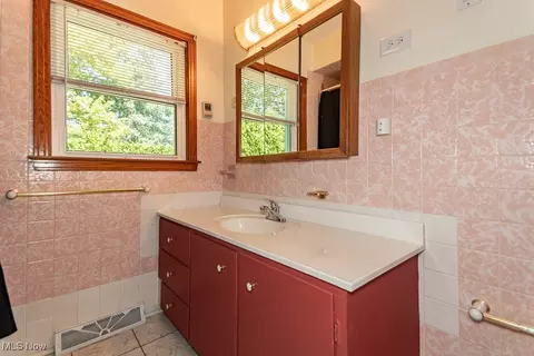 5018 Willoughcroft Rd, Willoughby, OH 44094 photo 20