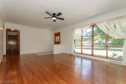 5018 Willoughcroft Rd, Willoughby, OH 44094 photo 12