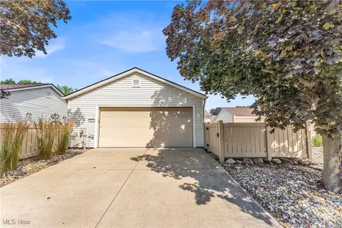 4825 Scotch Pine Way, North Ridgeville, OH 44039