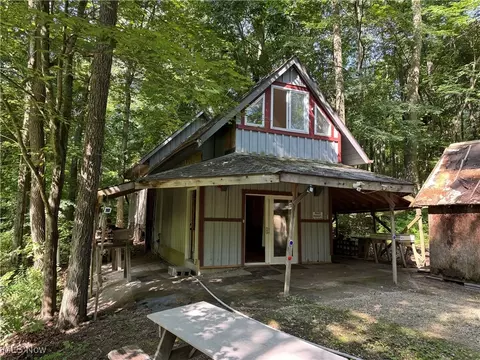 3454 Indian Camp Run Rd, Kimbolton, OH 43749