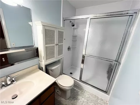 Bath - 2300 River Rd, Willoughby Hills, OH 44094 photo 2 of 2