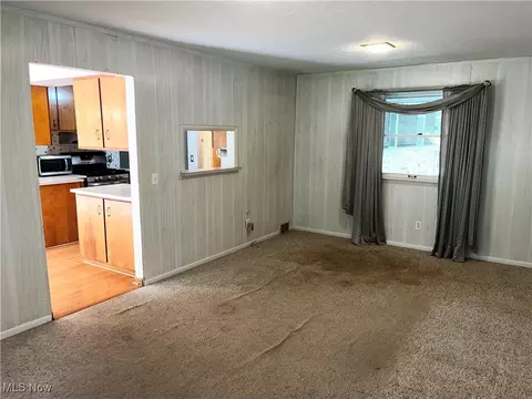 Living - 2300 River Rd, Willoughby Hills, OH 44094 photo 4 of 8