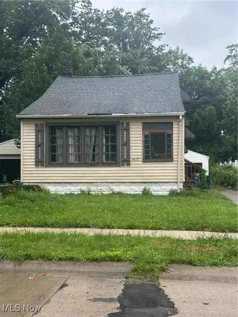 4412 E 142nd St, Cleveland, OH 44128