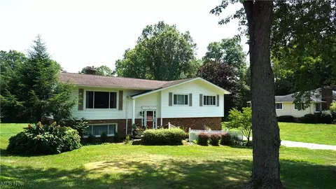 684 Atwood Dr, Tallmadge, OH 44278