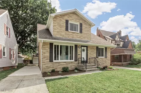 25170 Chatworth Dr, Euclid, OH 44117