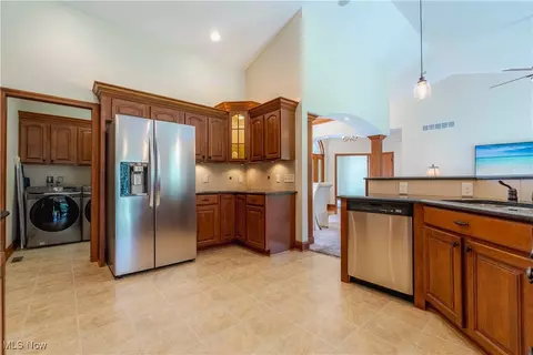 6117 Marelis Ave NE, Canton, OH 44721 photo 10