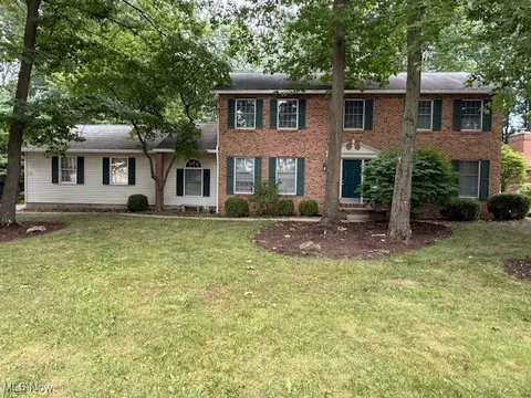 428 Cherry Hl, Cortland, OH 44410