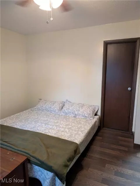 384 Moore Rd, Akron, OH 44319 photo 8