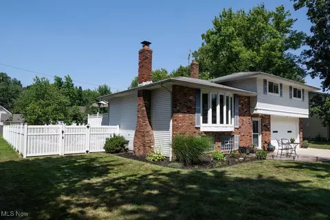 7471 Truman Ct, Mentor, OH 44060