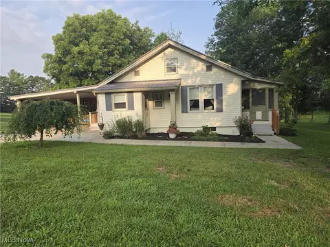 305 Broad St, Pleasant City, OH 43772
