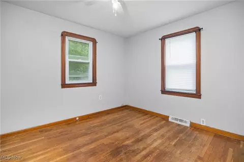 1041 Bell Ct, Elyria, OH 44035 photo 18