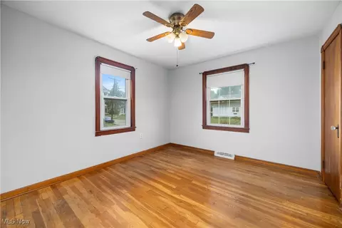 1041 Bell Ct, Elyria, OH 44035 photo 20